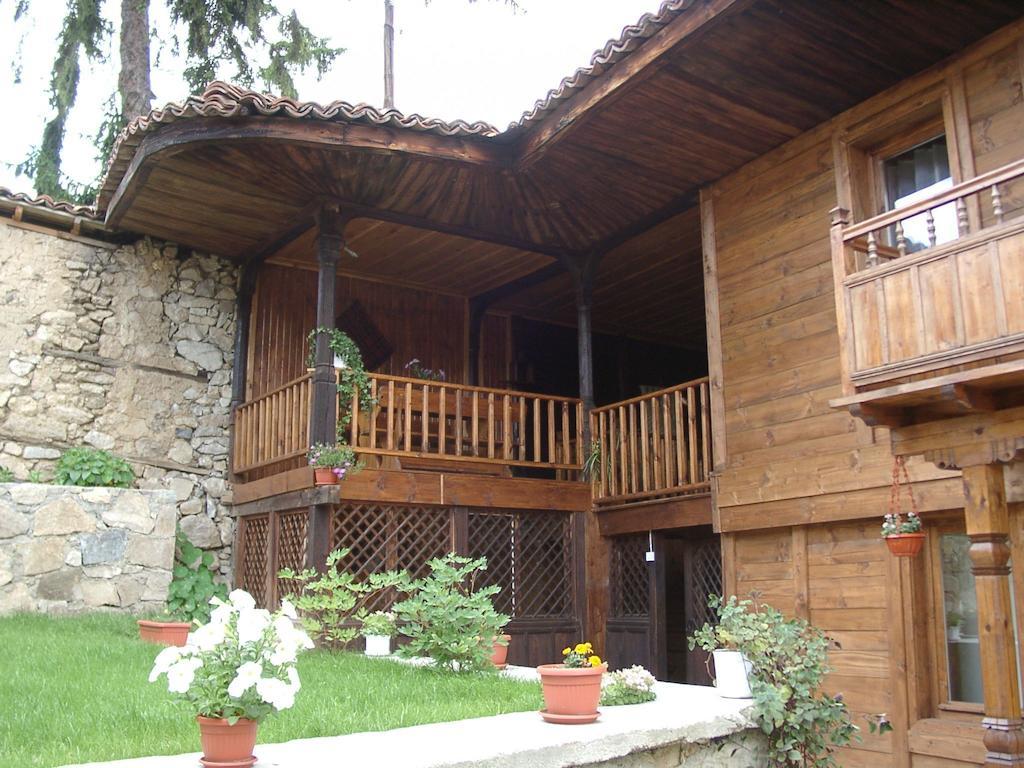 קופריבשטיצה Sarafova Guest House מראה חיצוני תמונה