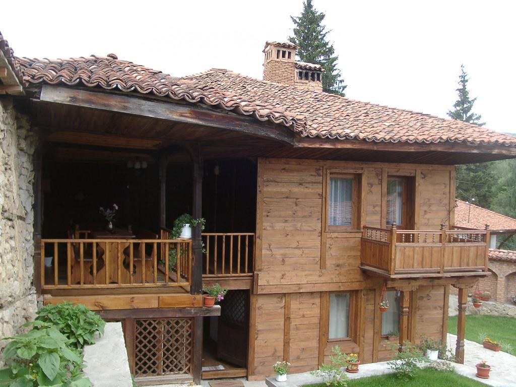 קופריבשטיצה Sarafova Guest House מראה חיצוני תמונה