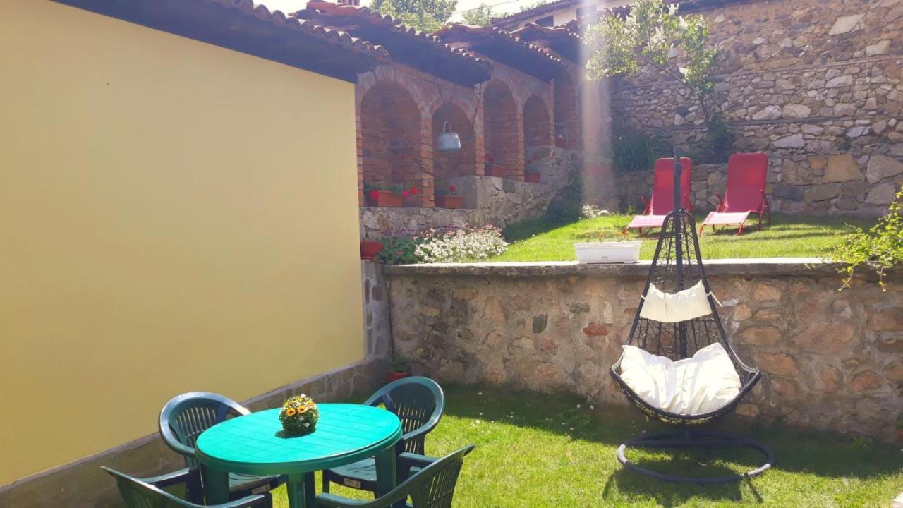 קופריבשטיצה Sarafova Guest House מראה חיצוני תמונה