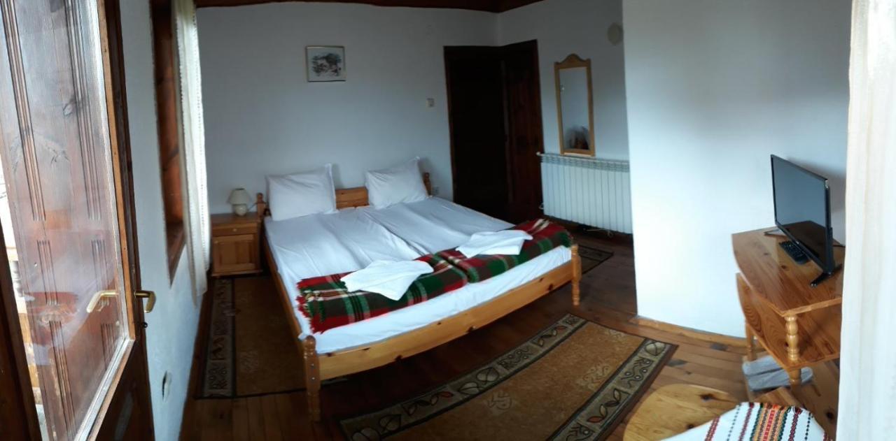 קופריבשטיצה Sarafova Guest House מראה חיצוני תמונה