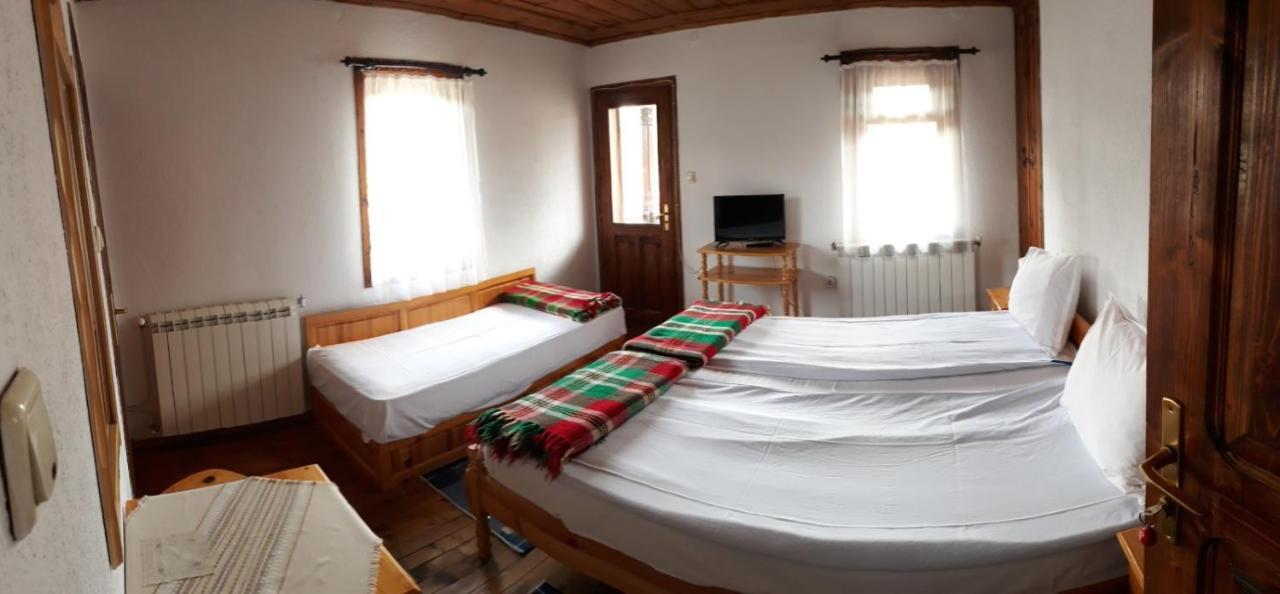 קופריבשטיצה Sarafova Guest House מראה חיצוני תמונה